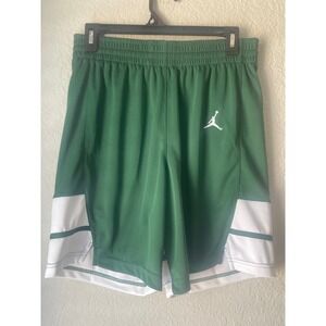 NWTJordan Stock Overtime Basketball  Game Shorts Green/White FQ5375-341 Size M